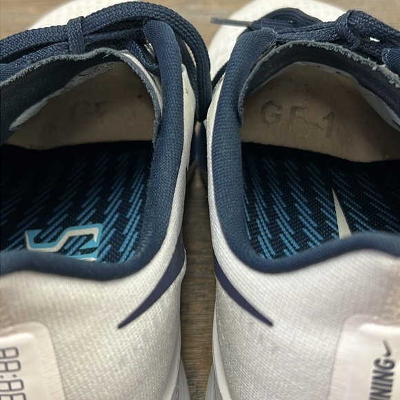 Nike Zoom Pegasus 37 Titans Running Shoes CZ5465-100 Men’s Size 10 Women’s 11.5 - Picture 12 of 16